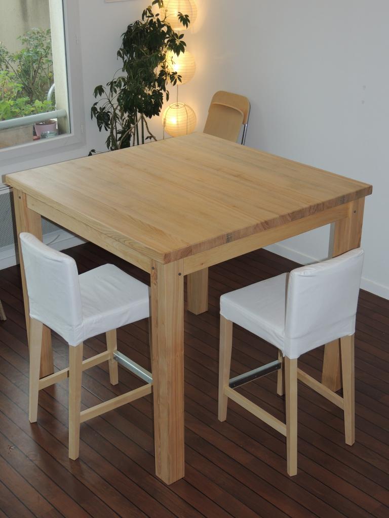 Table très haute en frêne 96cm