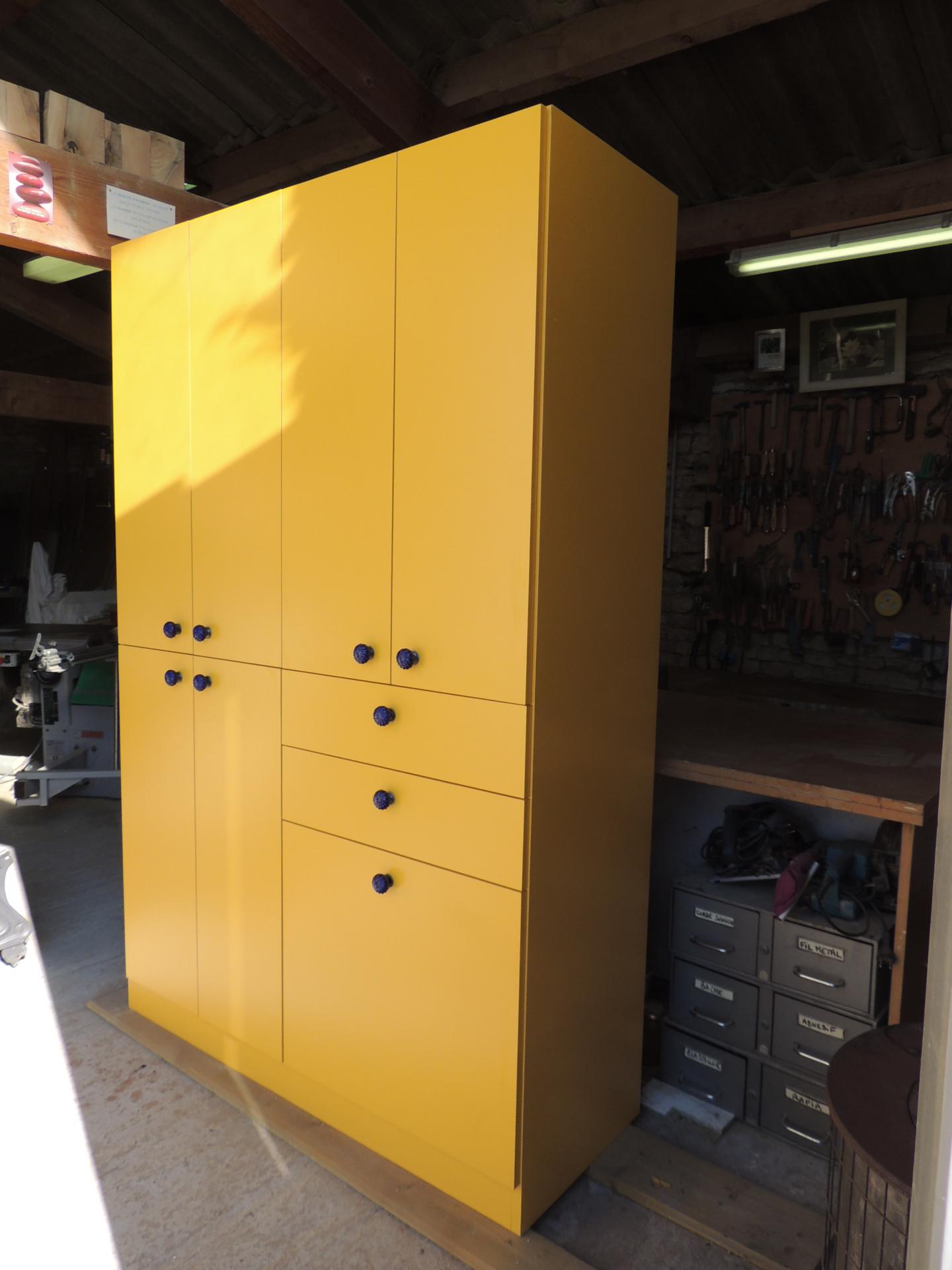 Fabrication meuble stratifié cuisine sur mesure